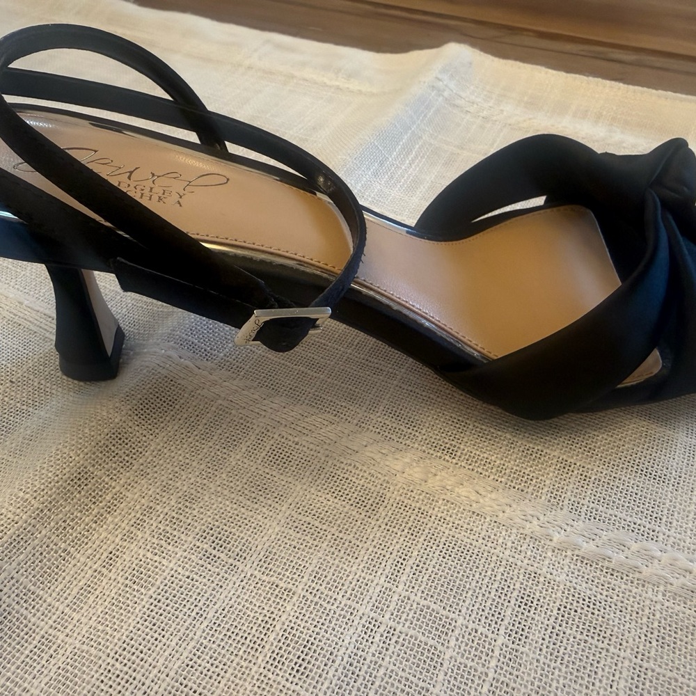 Jewel Badgley Mischka Black Satin Color Ankle-Strap Open Toe Heels NEW Size 8.5 - Picture 5 of 10